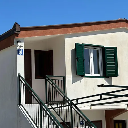 Appartement Aralo - Veraja Drače