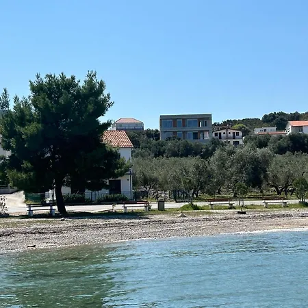 Aralo - Veraja Apartamento